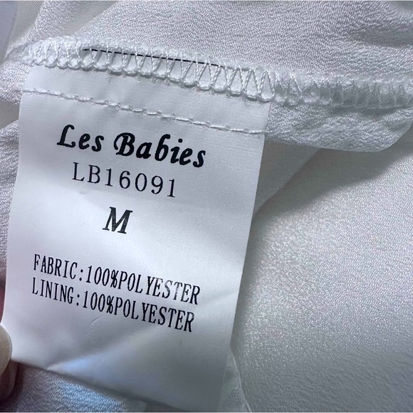 LES BABIES Lace White Cropped Pants - Size M - Picture 6 of 8